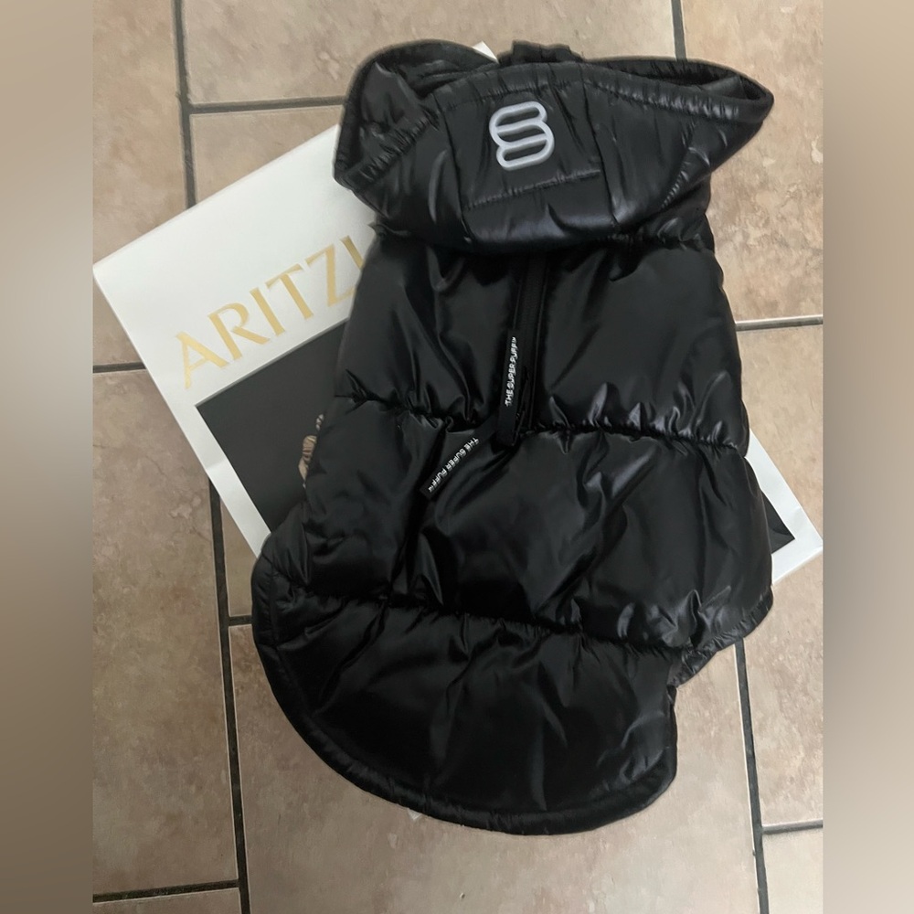 Aritzia super ruff puff for dogs. Black XS